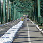 Une marche sur le pont