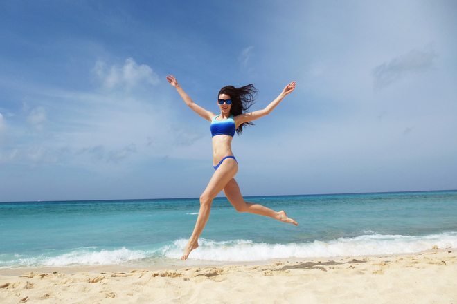 Seven Mile Beach Jump! Grand Cayman, Cayman Islands