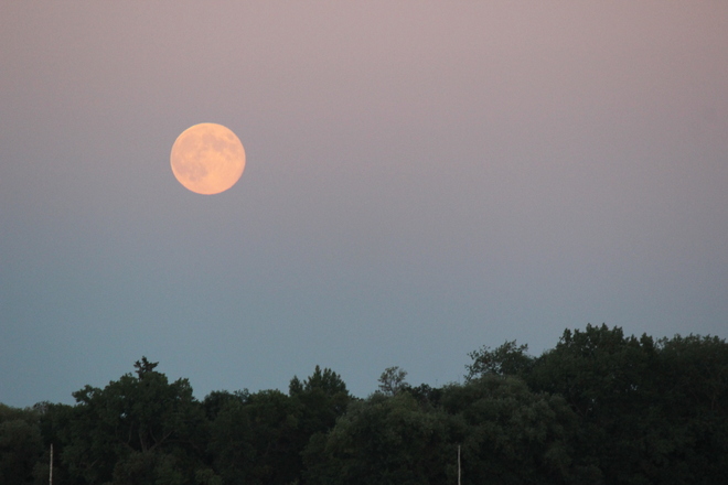 the moon Niverville, Manitoba Canada