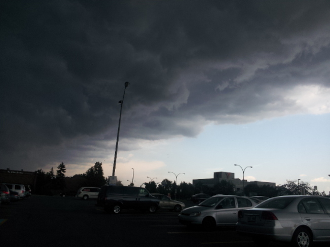 Ominous Storm: End of days style! Pointe-Claire, Quebec Canada
