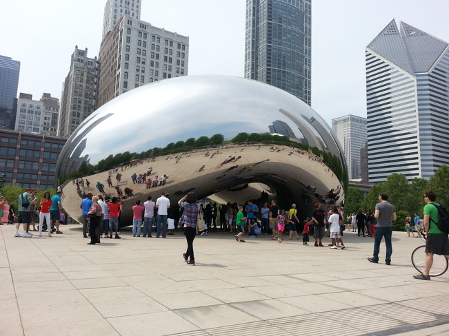 Cloud Gate (aka The Bean) in Millennium Park Chicago, Illinois United States