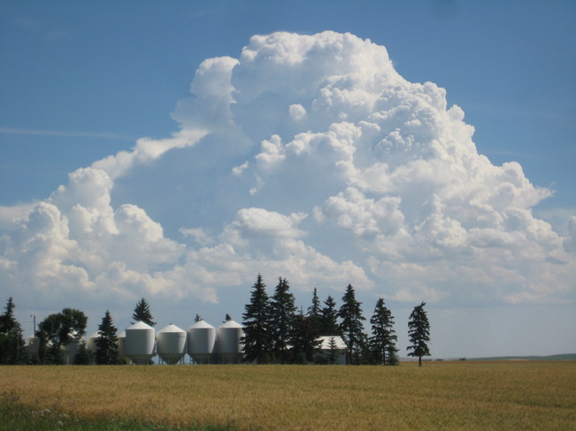 threatening thunderhead Three Hills, Alberta Canada
