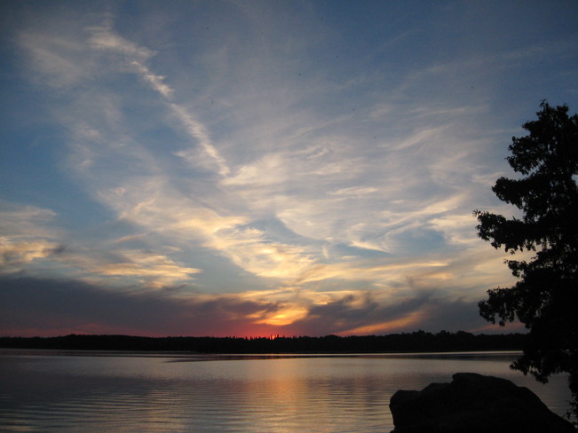 lac de mille lacs sunset Thunder Bay, Ontario Canada