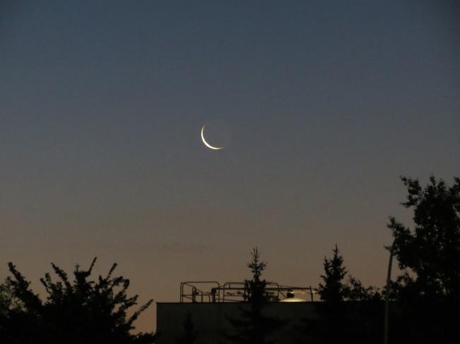 6am Moon, Tuesday Edmonton, Alberta Canada