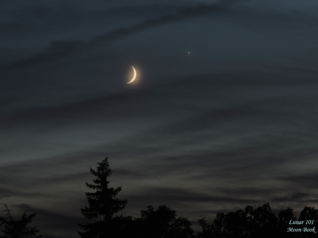 Moon and Venus Setting Etobicoke, Ontario Canada