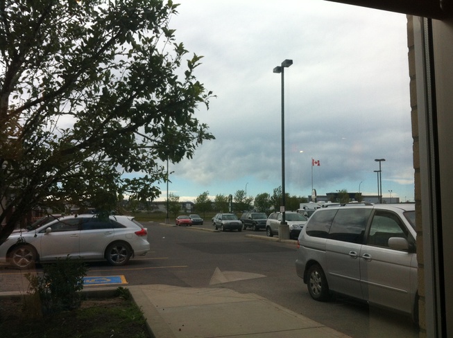 Scary, no precip, wind cloud Airdrie, Alberta Canada