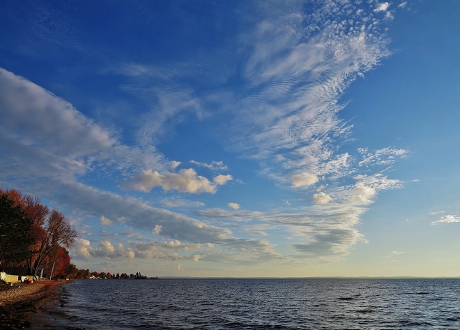 Beautiful sky this Thanksgiving Sunday. North Bay, Ontario Canada