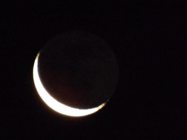 5a.m. cresent moon New Minas, Nova Scotia Canada