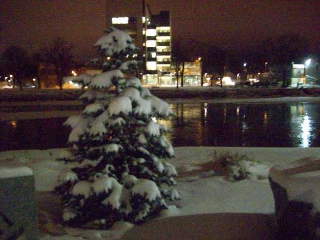 A nice clear Tuesday December 17 evening after yet anothrr snowfall Belleville, Ontario Canada