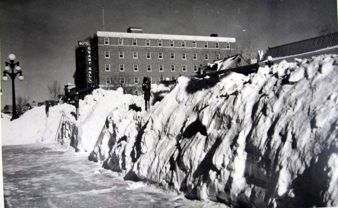 Main St. Moose Jaw, SK. in 1947 Moose Jaw, Saskatchewan Canada