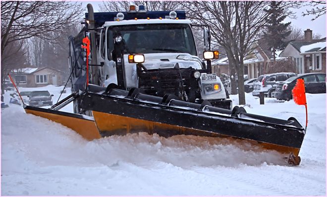 Snow plow Niagara Falls, Ontario Canada