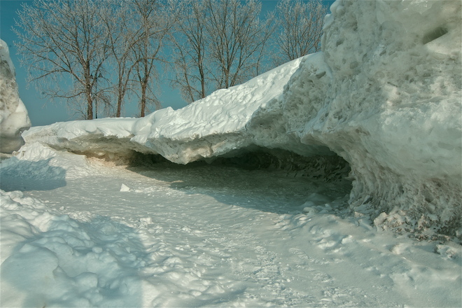 Ice Caves Crystal Beach, Ontario Canada