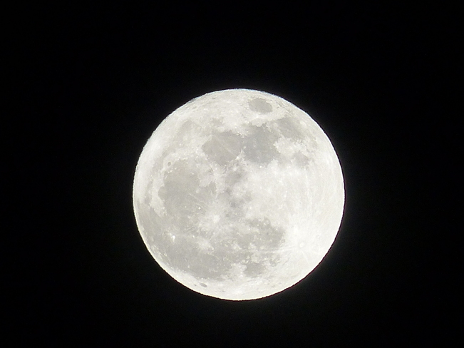 Full moon Grand Forks, British Columbia Canada
