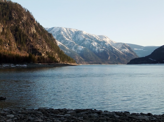 arrow lake morning Fauquier, British Columbia Canada