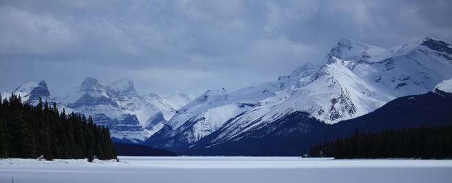 Maligne Lake Jasper, Alberta Canada