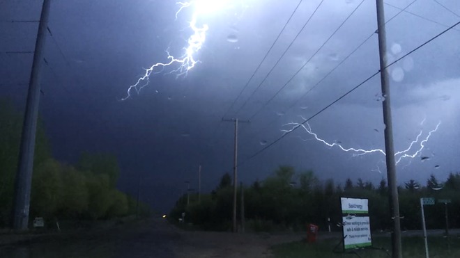 very close lightning Saskatoon, SK