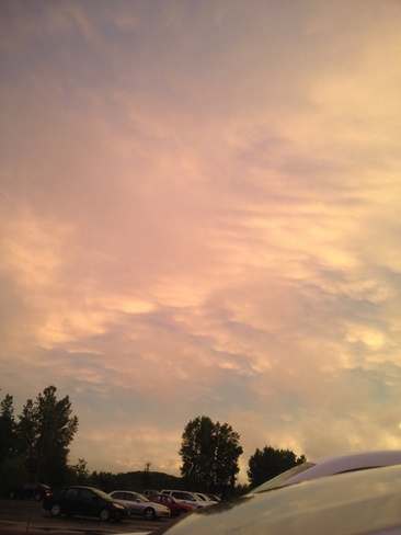 the sky is orange Belleville, Ontario Canada