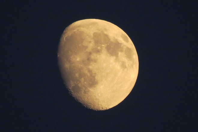 Moon Tonight Vanscoy, SK