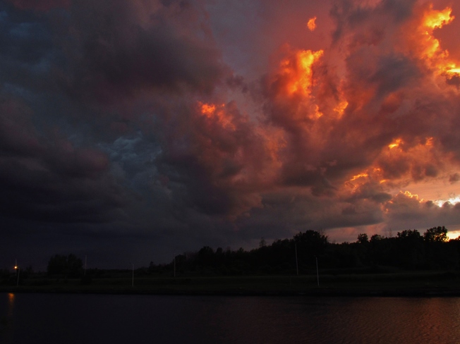 dramatic sunset Thorold South, Thorold, ON