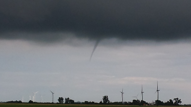small funnel clouds Tilbury, Chatham-Kent, ON