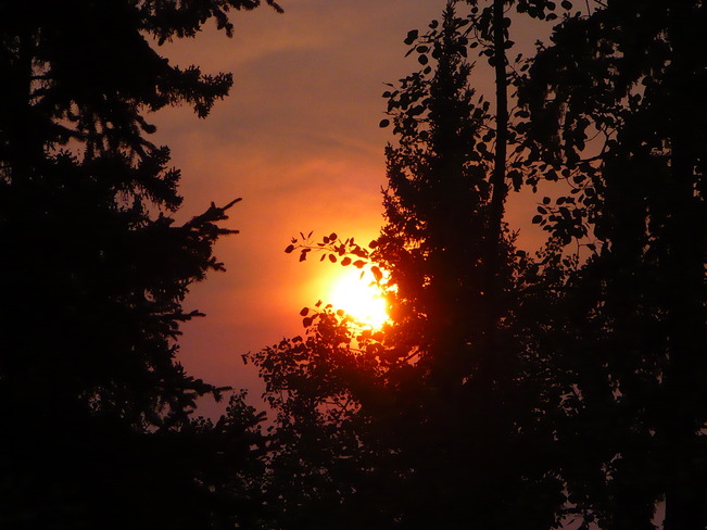 Morning sun,,red skies in the morning ????? Quesnel, B. C., Canada