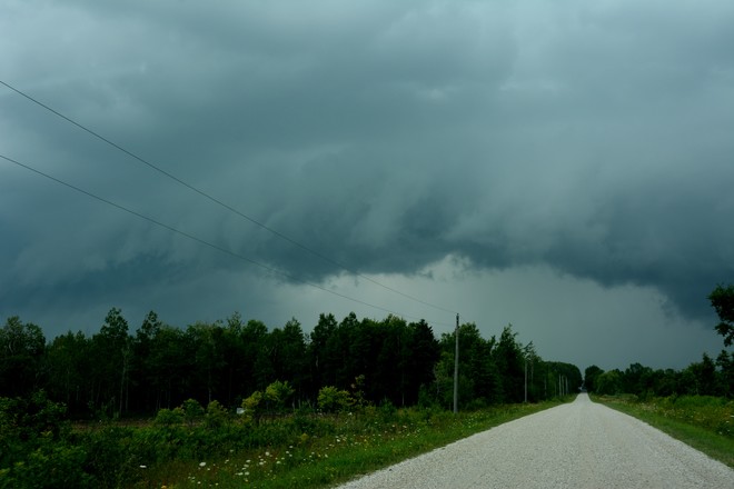 Storm Chasing Monday Aug 4 2014 Shelburne, ON
