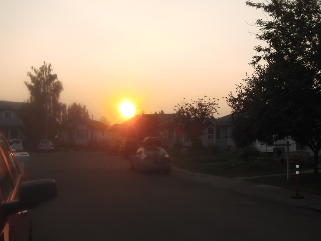 Really Beautiful Orangish sun Edmonton, Alberta Canada