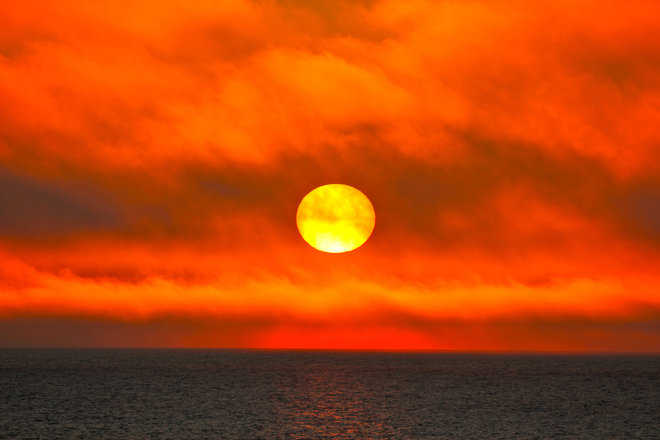 Spectacular sunset over Port Elgin Port Elgin, Saugeen Shores, ON