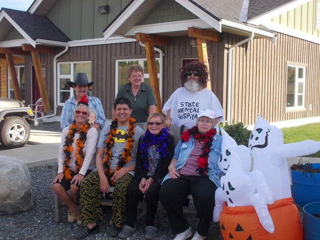 Crestbrook Gardens - Getting Ready for Trick or Treats Creston, British Columbia