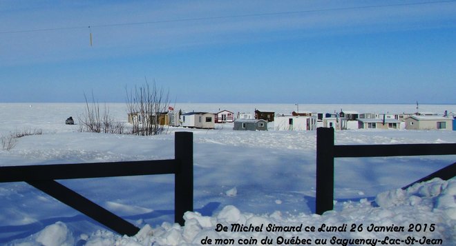 Petit village sur glace Métabetchouan-Lac-à-la-Croix, QC