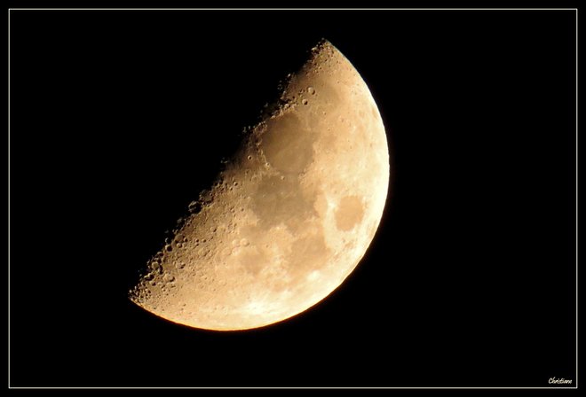 La lune dans la nuit de samedi Ã  dimanche Trois-Rivières, QC