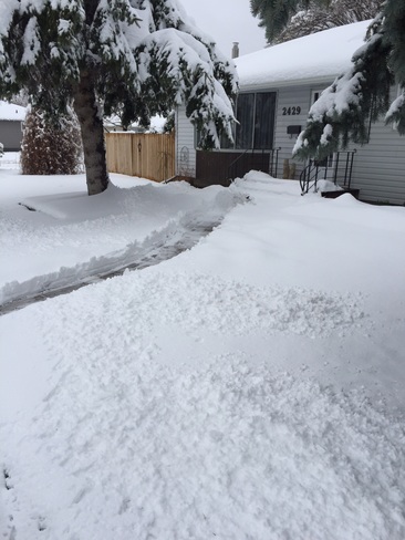 April snow! Jan Crescent, Saskatoon, SK