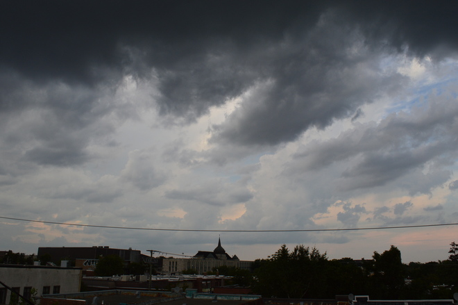 nuage sombre 5801 Boulevard Saint-Michel, Montréal, QC