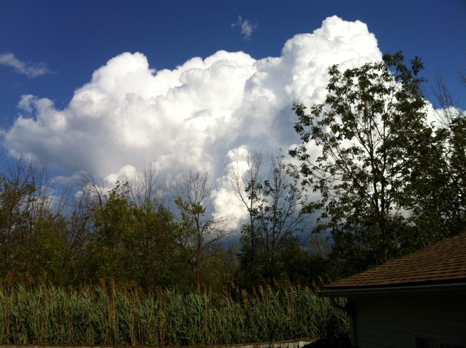 clouds with tornado warnings Welland, Ontario Canada