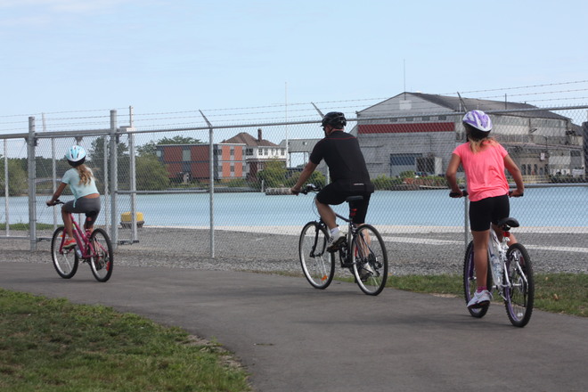 Cycling the Waterfront Trail in St. Catharines Welland Canals Parkway, Saint Catharines, ON