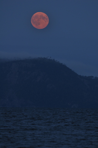 Supermoon at Red Rock, ON. Red Rock, ON