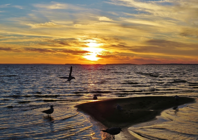 Warm Lake Nipissing sunset. North Bay, ON