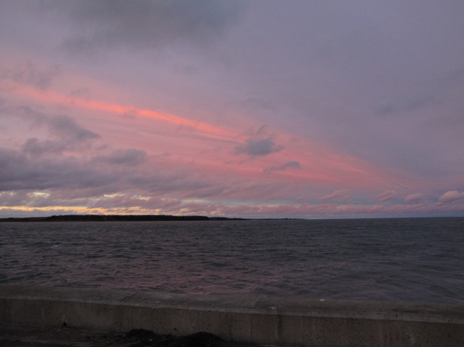 Parlee Beach Sunset in the making 60 Pointe Du Chêne Rd, Pointe-du-Chêne, NB E4P 5J6, Canada