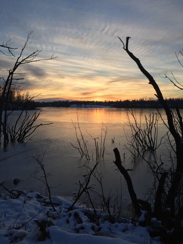 Sunset E-Lake Lacombe, AB