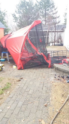 wicked winds throwing everything around in the yard.. Val Caron, ON
