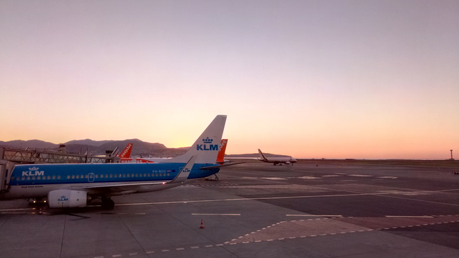 Sunset Nice-Côte d'Azur Airport, U