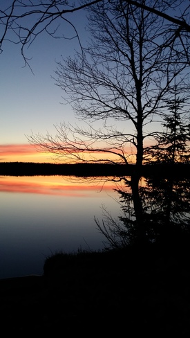 Coucher de soleil sur le Lac Cavan Lac Cavan, Baie-James, QC