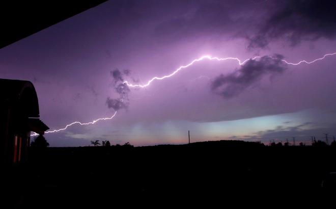 Lightning Bolt Grand Valley, ON