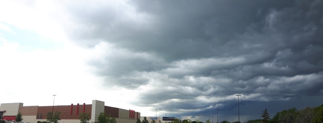 Storm rolling in St. Catharines, ON