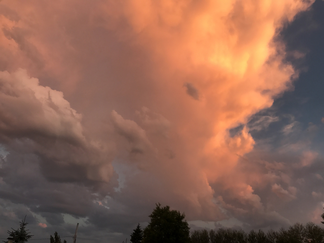 Red cloud Grayson, Saskatchewan, CA
