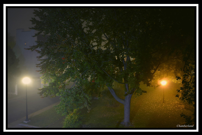 Brouillard a 03h:15 , a Trois-Rivieres. Trois-Rivières, QC