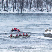 Canots a glace sur le fleuve Saint-Laurent