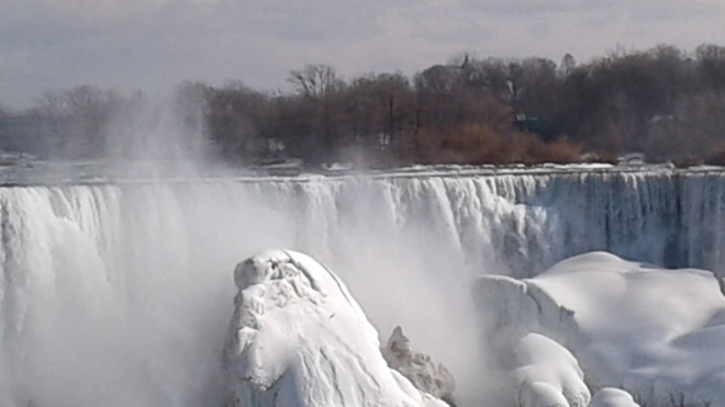 niagara falls ice sculpture Niagara Falls, ON