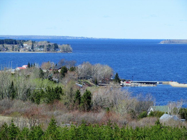Zoom sur le Lac St-Jean Véloroute des Bleuets, Chambord, QC G0W 1G0, Canada