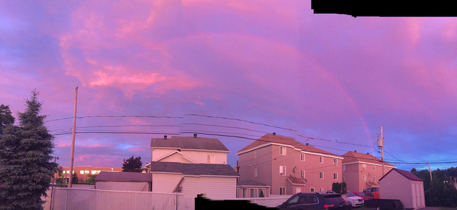 Ciel vraiment beau avec jolie arcs-en-ciel Terrebonne, Québec | J7M 2L1